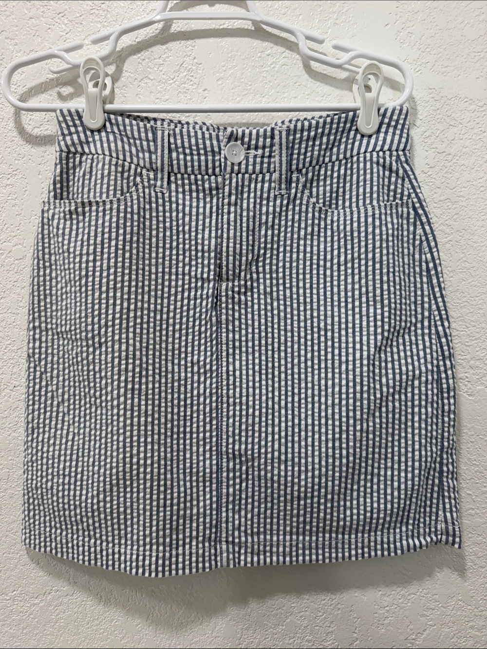 croft & barrow Navy and White Striped Seersucker Mini Skirt